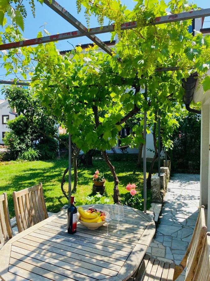 Apartmani Ana Borovac Funtana Bagian luar foto