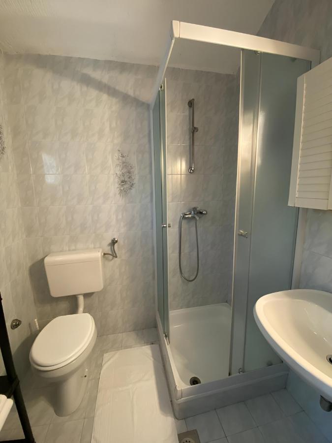 Apartmani Ana Borovac Funtana Bagian luar foto
