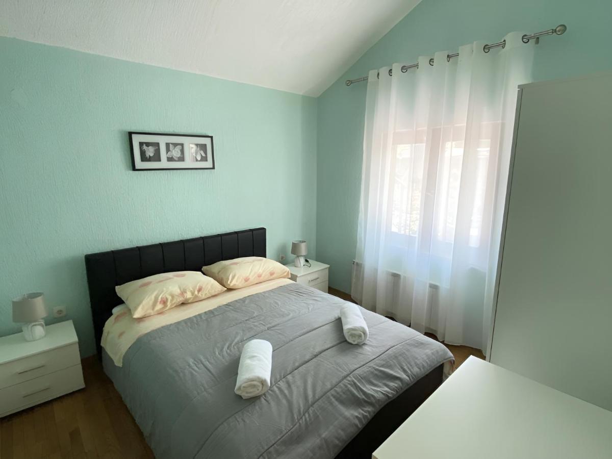 Apartmani Ana Borovac Funtana Bagian luar foto