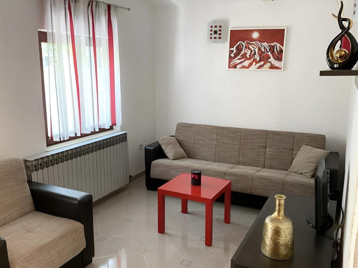 Apartmani Ana Borovac Funtana Bagian luar foto
