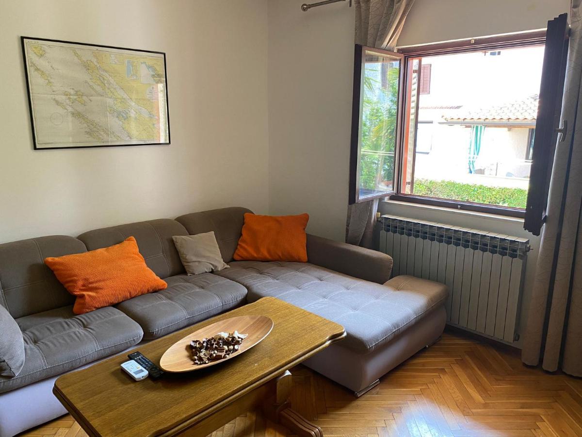 Apartmani Ana Borovac Funtana Bagian luar foto